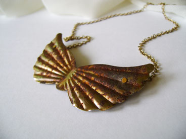 Rustic Winged Edges